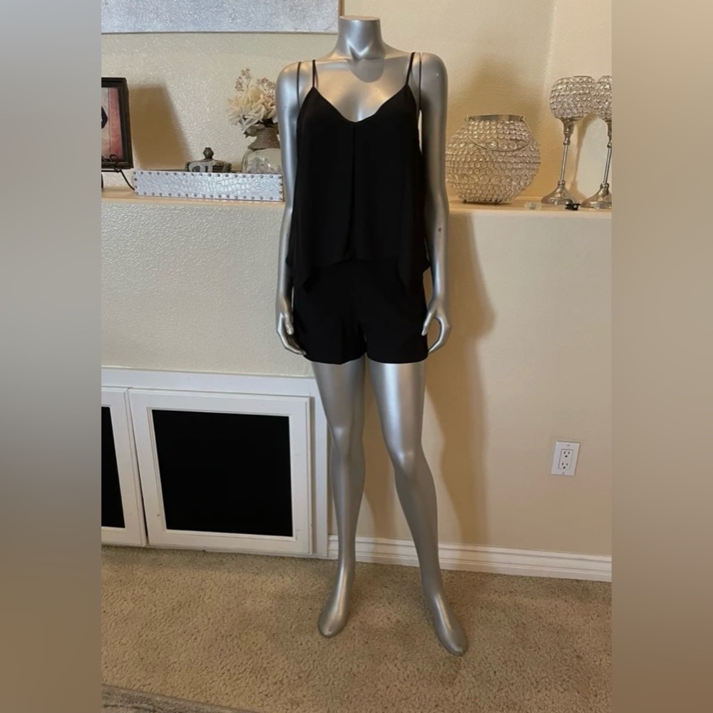 Ruffle romper - Picture 3 of 4